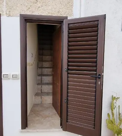 La Casa Di Antonio Tatil Evi Felline